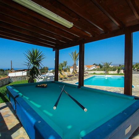 Theos Club Villas Polis Quarto foto