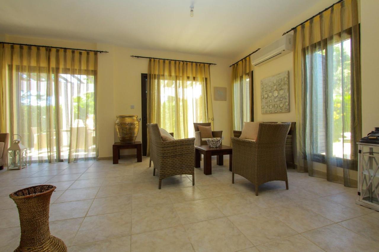 Theos Club Villas Polis Exterior foto