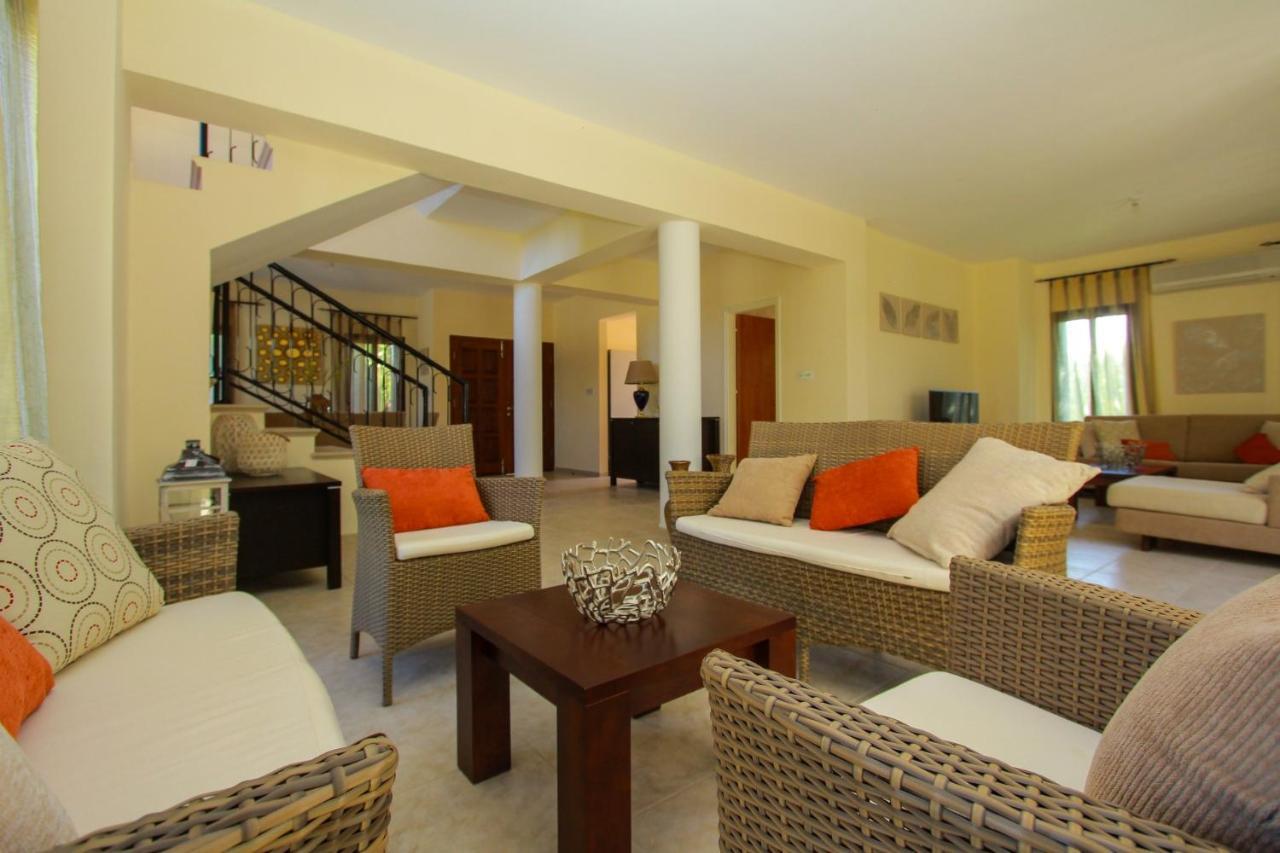 Theos Club Villas Polis Exterior foto