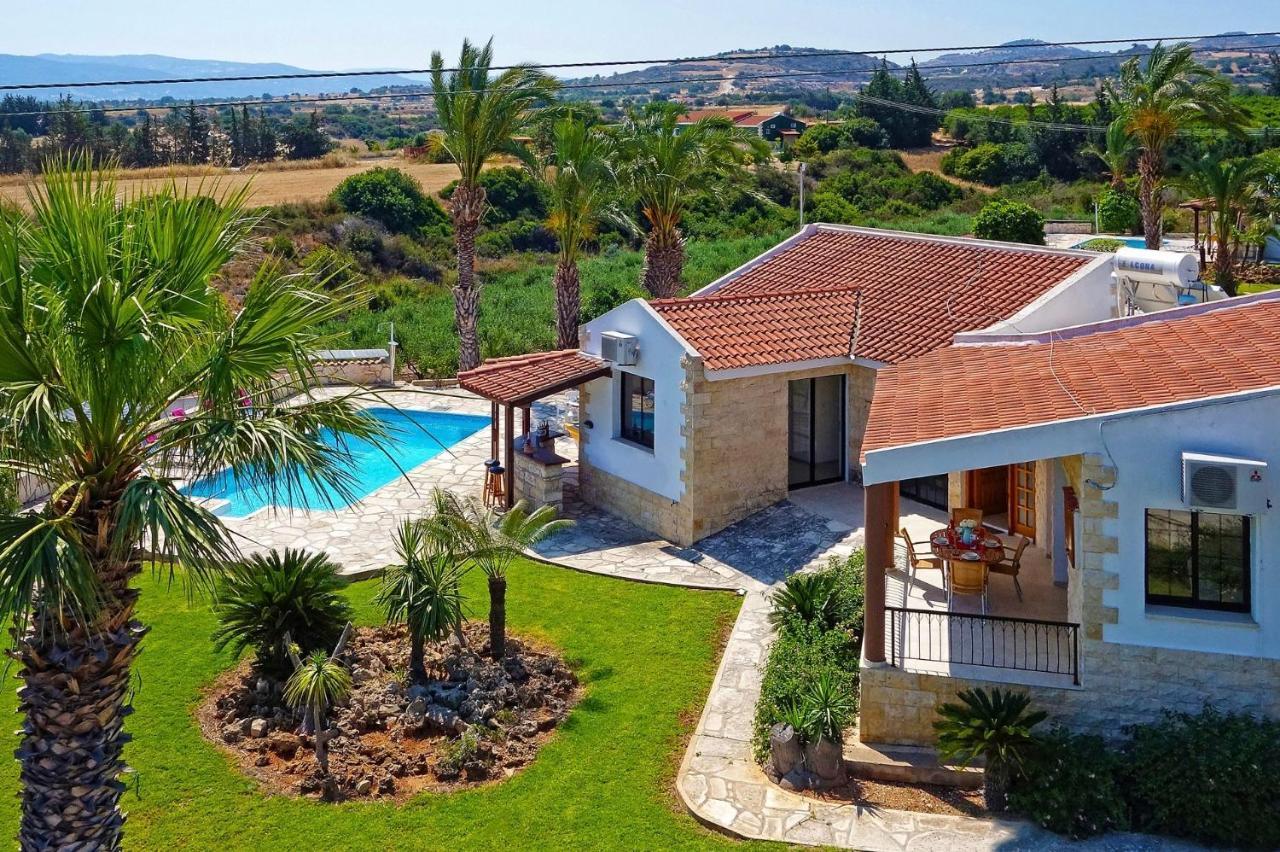 Theos Club Villas Polis Exterior foto