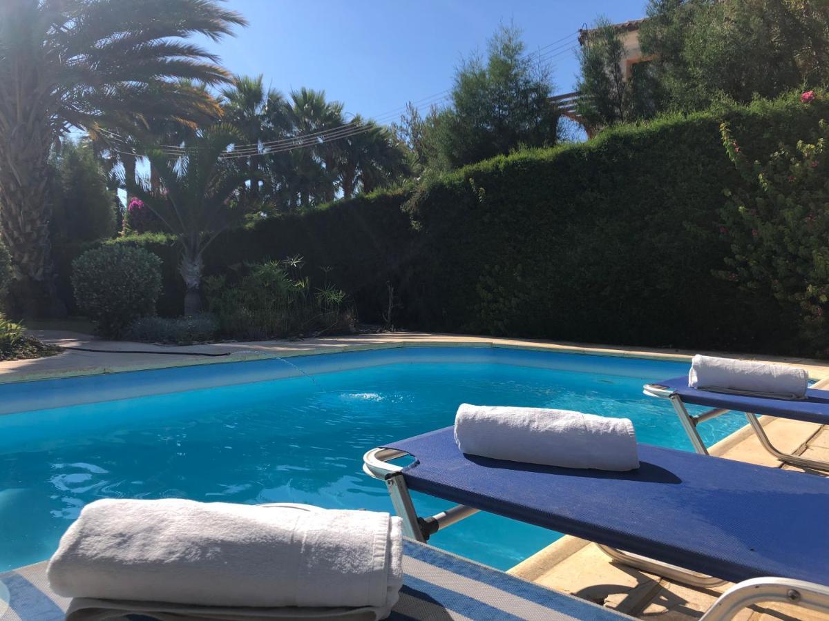 Theos Club Villas Polis Exterior foto